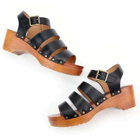 keen strappy sandals